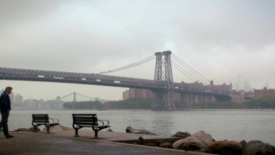 WHITE_COLLAR_-_E4X07_COMPROMISING_POSITIONS_082.jpg