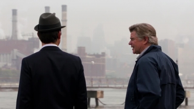 WHITE_COLLAR_-_E4X07_COMPROMISING_POSITIONS_122.jpg