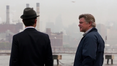 WHITE_COLLAR_-_E4X07_COMPROMISING_POSITIONS_124.jpg