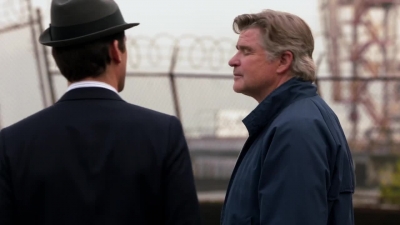 WHITE_COLLAR_-_E4X07_COMPROMISING_POSITIONS_131.jpg