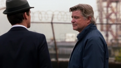 WHITE_COLLAR_-_E4X07_COMPROMISING_POSITIONS_134.jpg