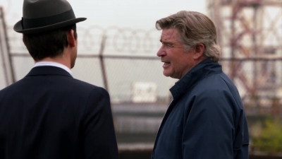 WHITE_COLLAR_-_E4X07_COMPROMISING_POSITIONS_143.jpg