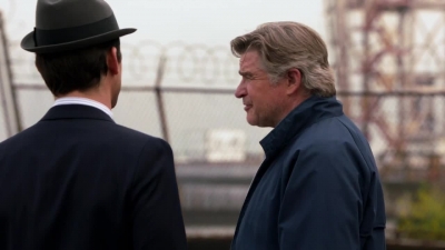 WHITE_COLLAR_-_E4X07_COMPROMISING_POSITIONS_146.jpg