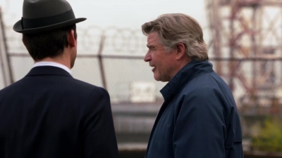 WHITE_COLLAR_-_E4X07_COMPROMISING_POSITIONS_147.jpg