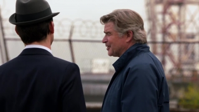WHITE_COLLAR_-_E4X07_COMPROMISING_POSITIONS_155.jpg