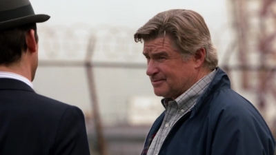WHITE_COLLAR_-_E4X07_COMPROMISING_POSITIONS_168.jpg