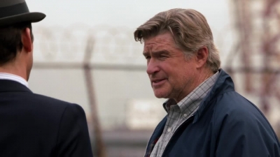 WHITE_COLLAR_-_E4X07_COMPROMISING_POSITIONS_178.jpg