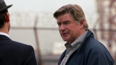 WHITE_COLLAR_-_E4X07_COMPROMISING_POSITIONS_184.jpg