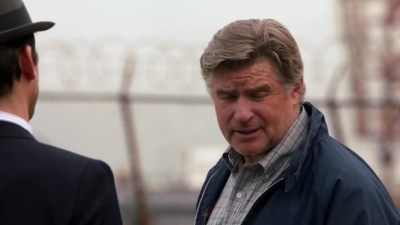 WHITE_COLLAR_-_E4X07_COMPROMISING_POSITIONS_190.jpg