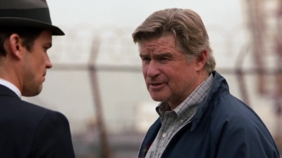WHITE_COLLAR_-_E4X07_COMPROMISING_POSITIONS_193.jpg