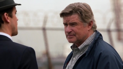 WHITE_COLLAR_-_E4X07_COMPROMISING_POSITIONS_198.jpg