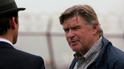 WHITE_COLLAR_-_E4X07_COMPROMISING_POSITIONS_221.jpg