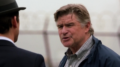 WHITE_COLLAR_-_E4X07_COMPROMISING_POSITIONS_227.jpg
