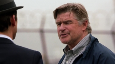 WHITE_COLLAR_-_E4X07_COMPROMISING_POSITIONS_229.jpg