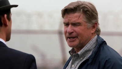 WHITE_COLLAR_-_E4X07_COMPROMISING_POSITIONS_234.jpg