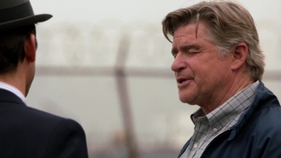 WHITE_COLLAR_-_E4X07_COMPROMISING_POSITIONS_265.jpg