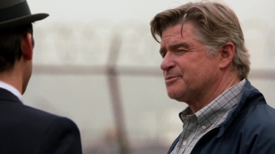 WHITE_COLLAR_-_E4X07_COMPROMISING_POSITIONS_267.jpg