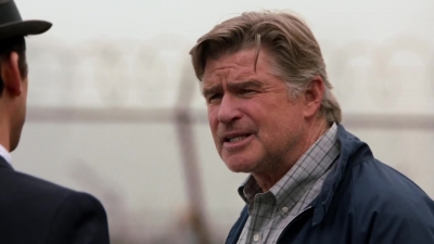WHITE_COLLAR_-_E4X07_COMPROMISING_POSITIONS_274.jpg