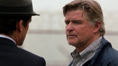 WHITE_COLLAR_-_E4X07_COMPROMISING_POSITIONS_279.jpg