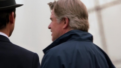 WHITE_COLLAR_-_E4X07_COMPROMISING_POSITIONS_294.jpg