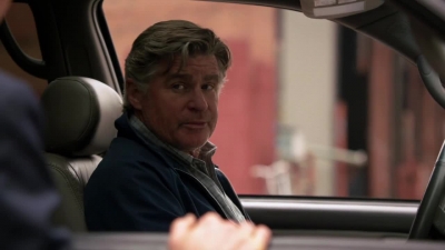 WHITE_COLLAR_-_E4X07_COMPROMISING_POSITIONS_362.jpg