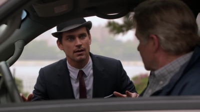 WHITE_COLLAR_-_E4X07_COMPROMISING_POSITIONS_370.jpg