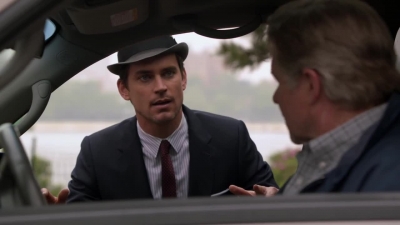 WHITE_COLLAR_-_E4X07_COMPROMISING_POSITIONS_373.jpg