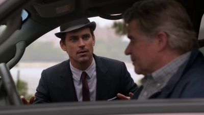 WHITE_COLLAR_-_E4X07_COMPROMISING_POSITIONS_375.jpg