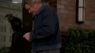 WHITE_COLLAR_-_E4X07_COMPROMISING_POSITIONS_402.jpg
