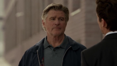 WHITE_COLLAR_-_E4X07_COMPROMISING_POSITIONS_417.jpg