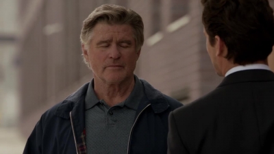 WHITE_COLLAR_-_E4X07_COMPROMISING_POSITIONS_423.jpg