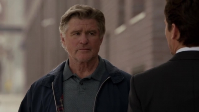 WHITE_COLLAR_-_E4X07_COMPROMISING_POSITIONS_432.jpg