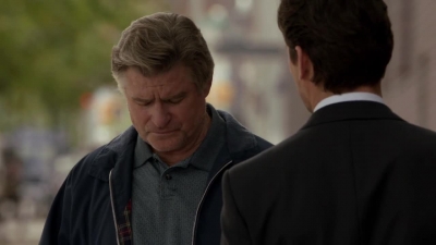 WHITE_COLLAR_-_E4X07_COMPROMISING_POSITIONS_442.jpg