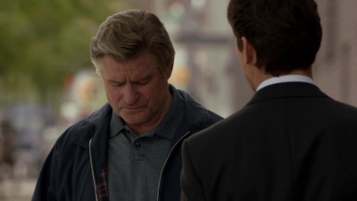 WHITE_COLLAR_-_E4X07_COMPROMISING_POSITIONS_443.jpg