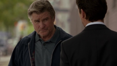 WHITE_COLLAR_-_E4X07_COMPROMISING_POSITIONS_452.jpg
