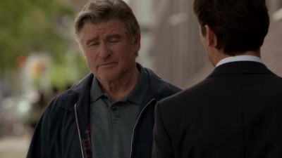 WHITE_COLLAR_-_E4X07_COMPROMISING_POSITIONS_460.jpg