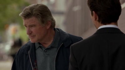 WHITE_COLLAR_-_E4X07_COMPROMISING_POSITIONS_465.jpg