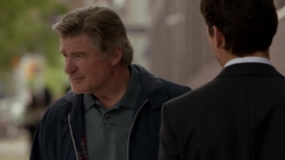 WHITE_COLLAR_-_E4X07_COMPROMISING_POSITIONS_466.jpg