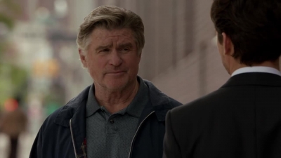 WHITE_COLLAR_-_E4X07_COMPROMISING_POSITIONS_483.jpg