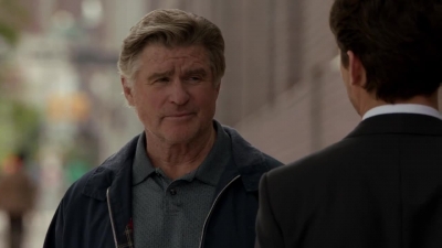 WHITE_COLLAR_-_E4X07_COMPROMISING_POSITIONS_485.jpg
