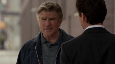 WHITE_COLLAR_-_E4X07_COMPROMISING_POSITIONS_489.jpg