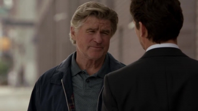 WHITE_COLLAR_-_E4X07_COMPROMISING_POSITIONS_493.jpg