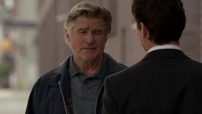 WHITE_COLLAR_-_E4X07_COMPROMISING_POSITIONS_498.jpg
