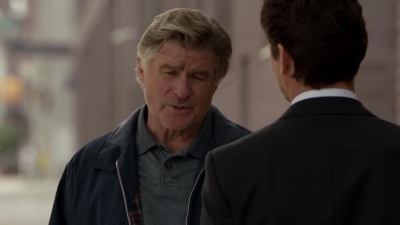 WHITE_COLLAR_-_E4X07_COMPROMISING_POSITIONS_500.jpg