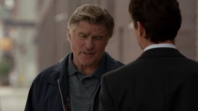 WHITE_COLLAR_-_E4X07_COMPROMISING_POSITIONS_501.jpg