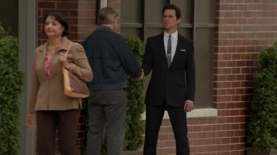 WHITE_COLLAR_-_E4X07_COMPROMISING_POSITIONS_515.jpg