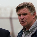 WHITE_COLLAR_-_E4X07_COMPROMISING_POSITIONS_226.jpg