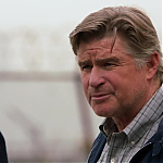 WHITE_COLLAR_-_E4X07_COMPROMISING_POSITIONS_255.jpg