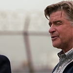 WHITE_COLLAR_-_E4X07_COMPROMISING_POSITIONS_266.jpg
