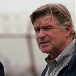 WHITE_COLLAR_-_E4X07_COMPROMISING_POSITIONS_276.jpg